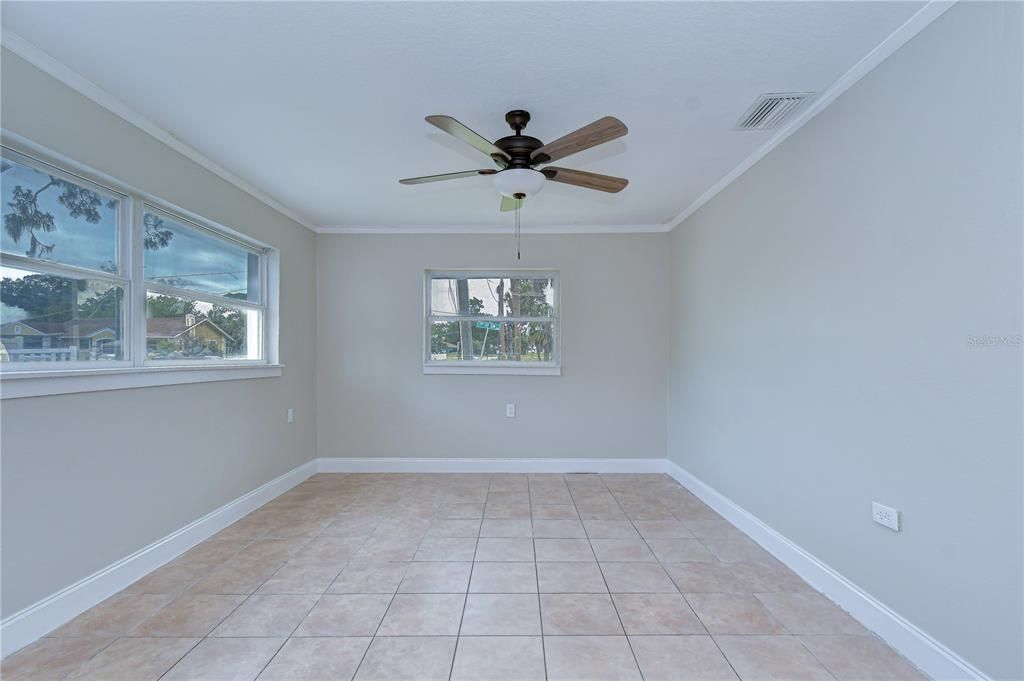 For Sale: $235,000 (2 beds, 2 baths, 1180 Square Feet)