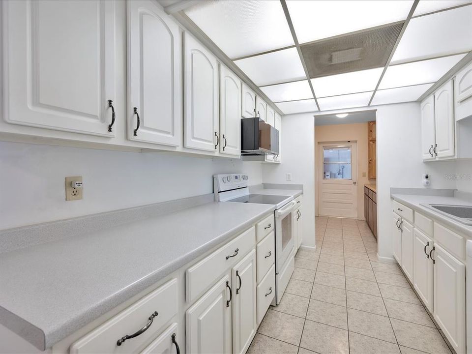 En Venta: $339,000 (3 camas, 2 baños, 1594 Pies cuadrados)