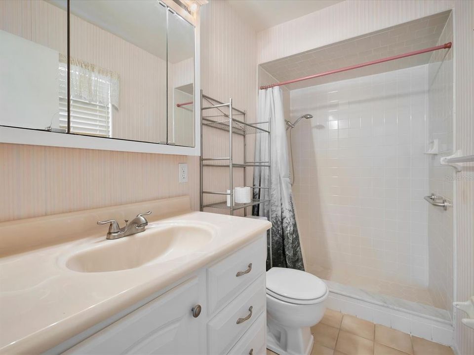 En Venta: $339,000 (3 camas, 2 baños, 1594 Pies cuadrados)