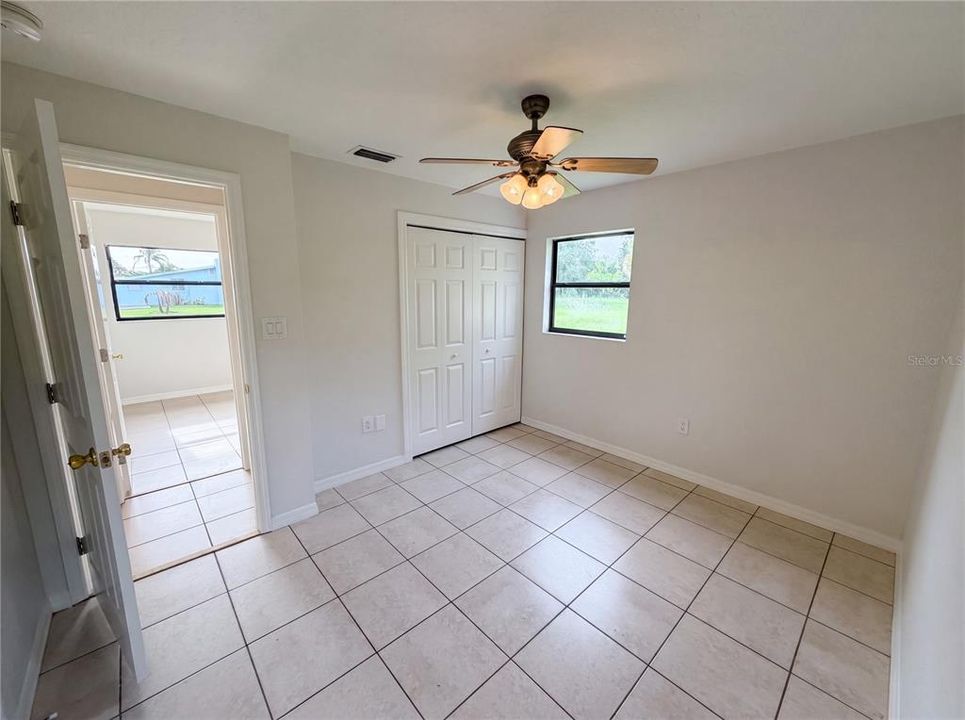 For Sale: $221,000 (3 beds, 2 baths, 1036 Square Feet)