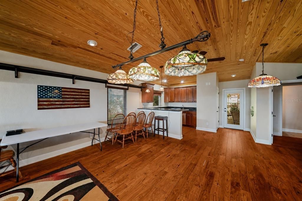 For Sale: $3,590,000 (7 beds, 5 baths, 5609 Square Feet)