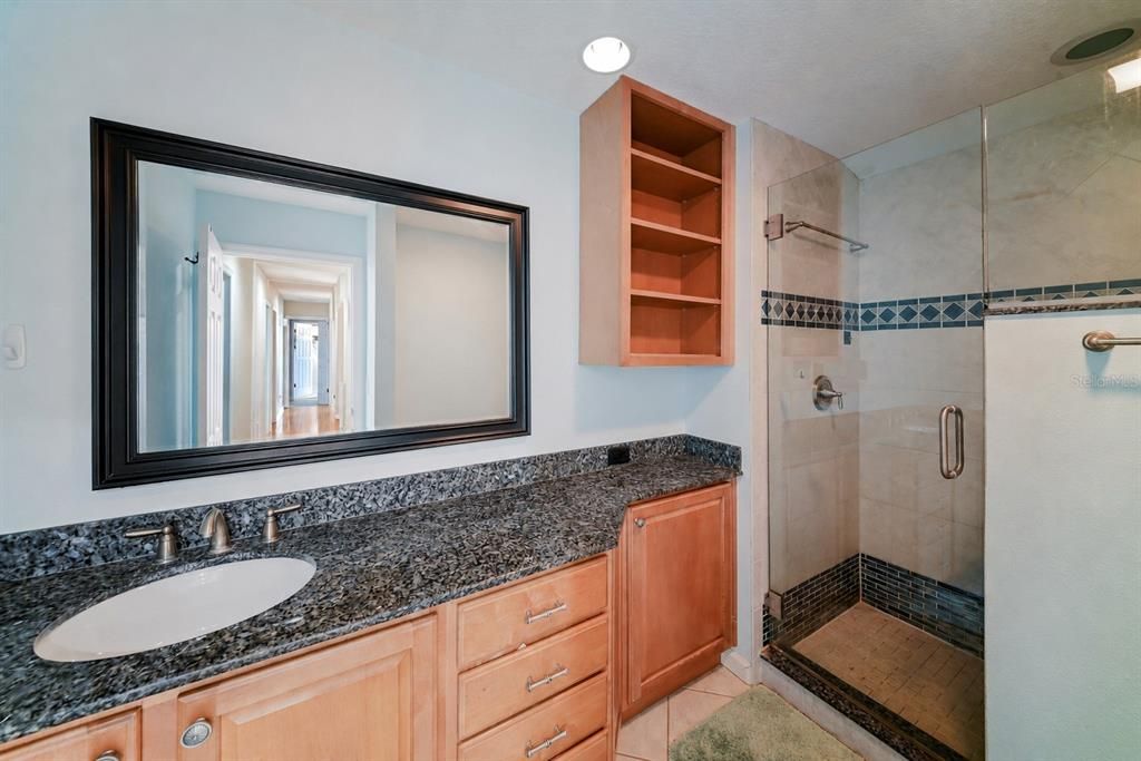 For Sale: $3,590,000 (7 beds, 5 baths, 5609 Square Feet)