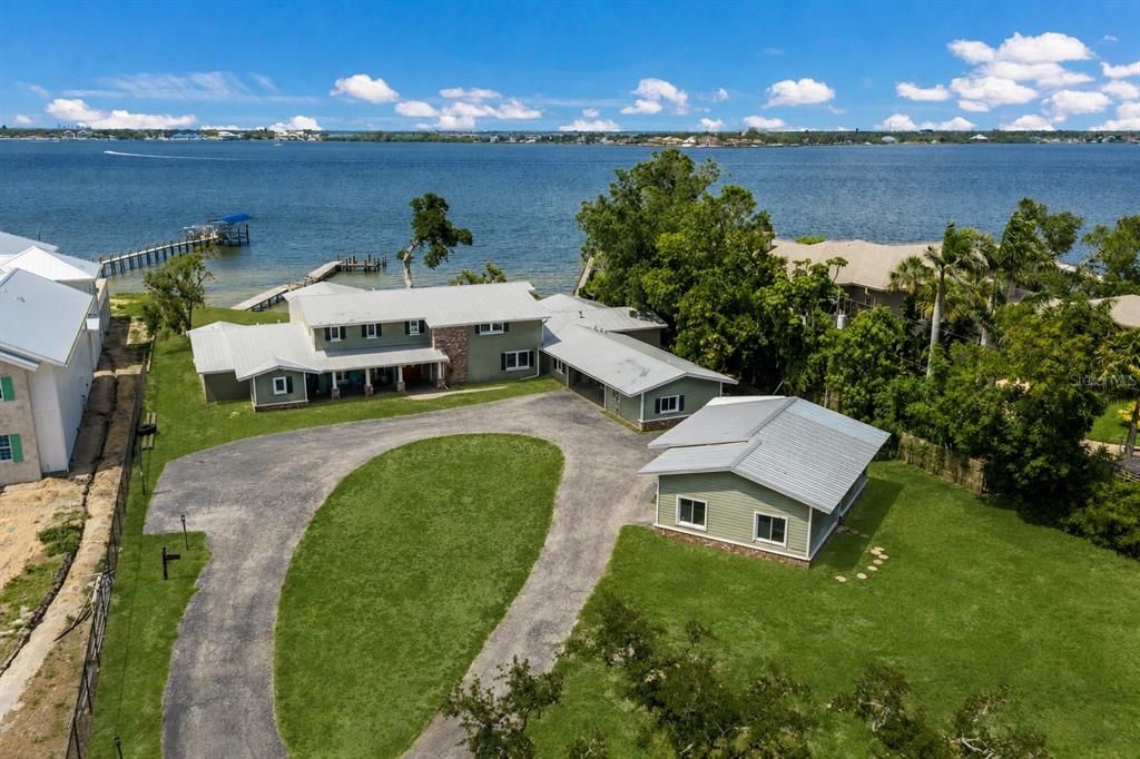 For Sale: $3,590,000 (7 beds, 5 baths, 5609 Square Feet)