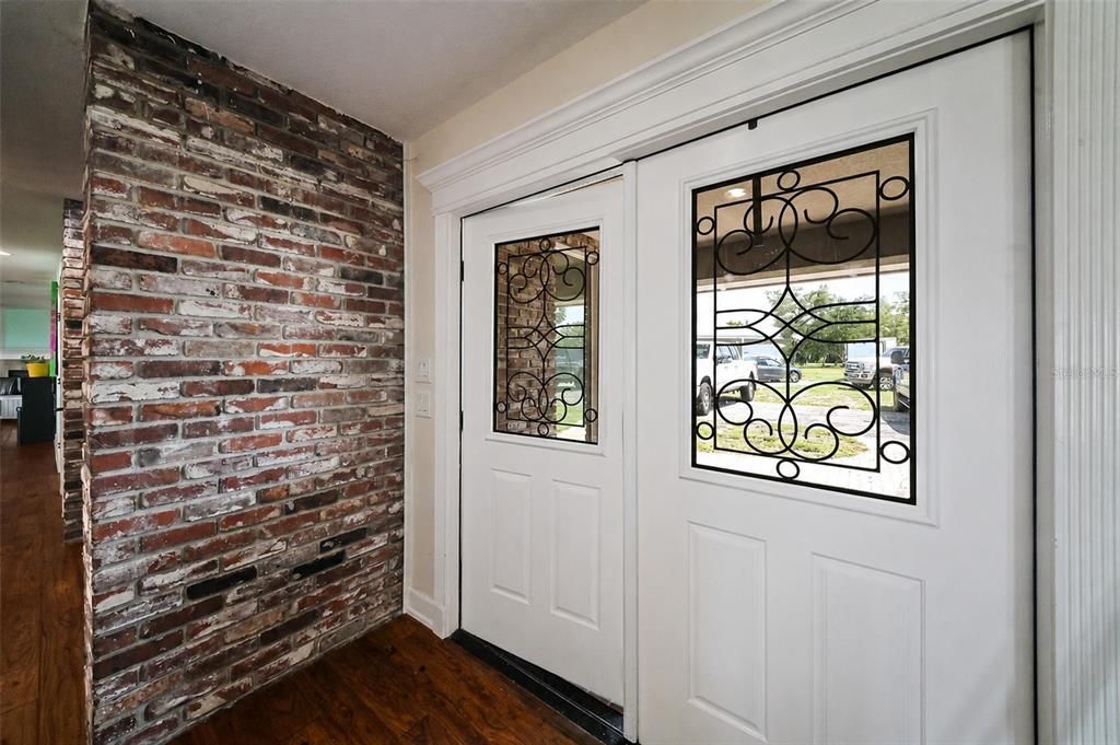 For Sale: $3,590,000 (7 beds, 5 baths, 5609 Square Feet)