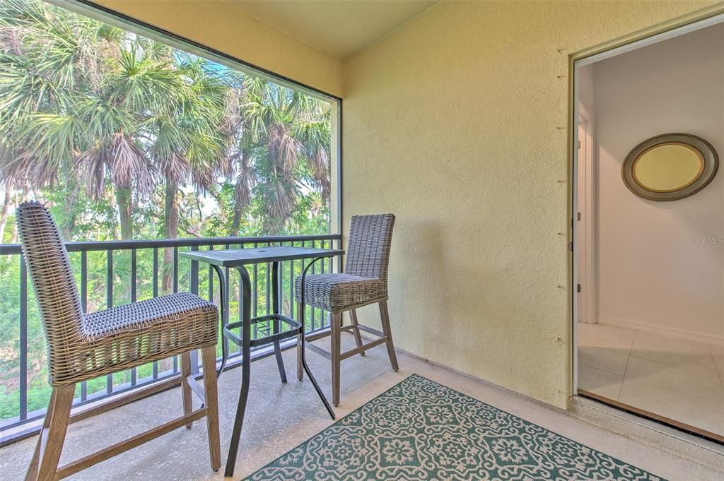 For Sale: $359,900 (2 beds, 2 baths, 1569 Square Feet)