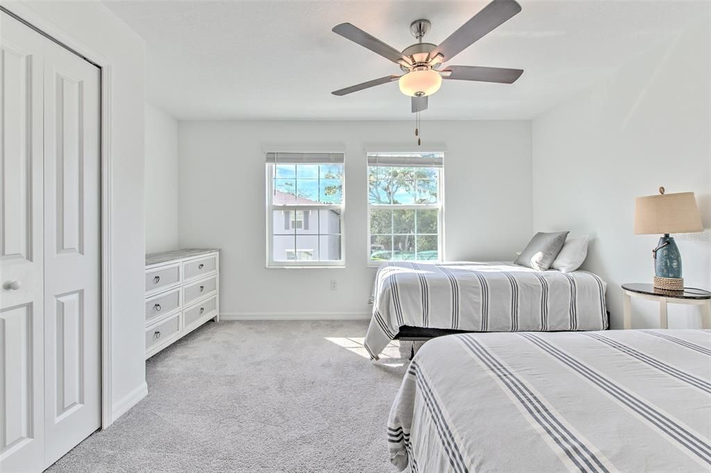 For Sale: $359,900 (2 beds, 2 baths, 1569 Square Feet)