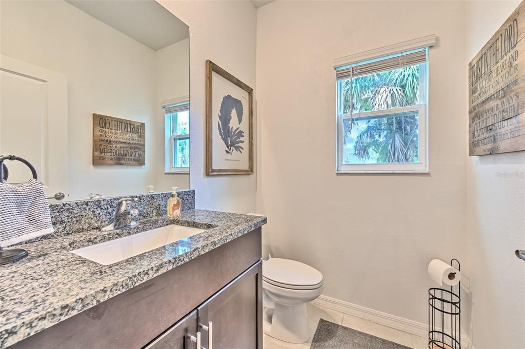 For Sale: $359,900 (2 beds, 2 baths, 1569 Square Feet)