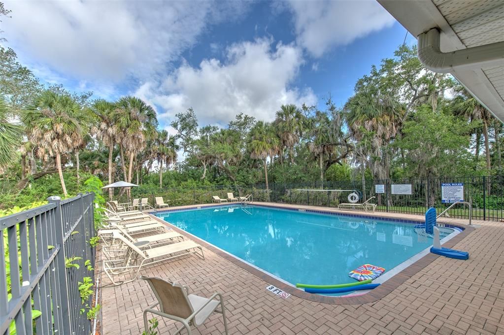 For Sale: $359,900 (2 beds, 2 baths, 1569 Square Feet)