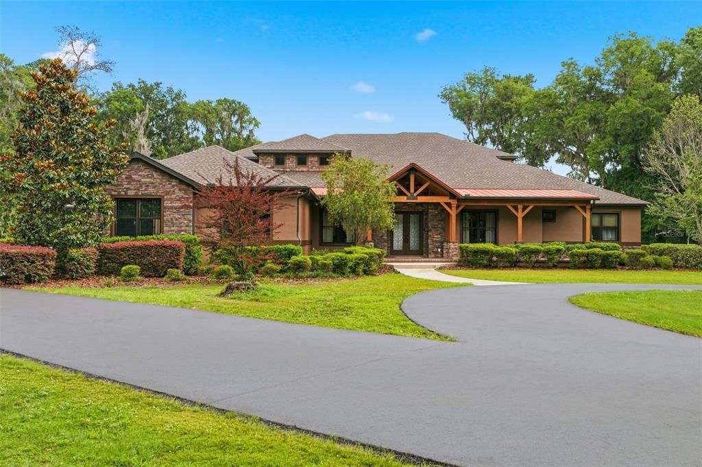 For Sale: $2,199,000 (5 beds, 5 baths, 5905 Square Feet)