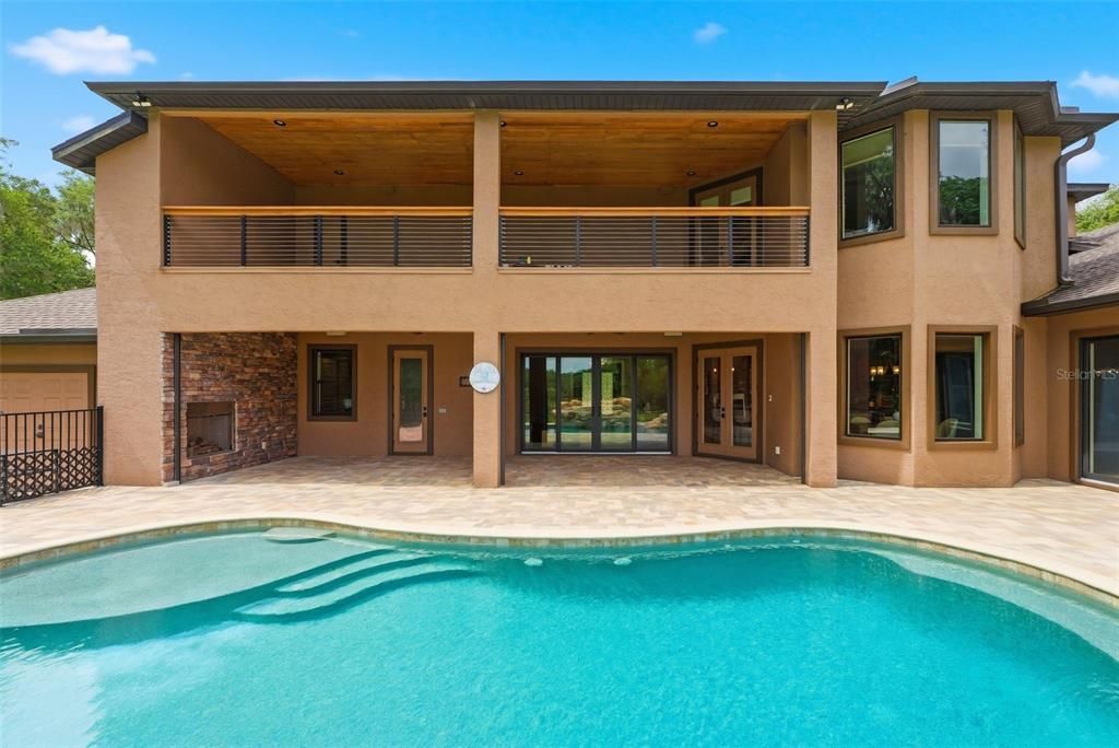 For Sale: $2,199,000 (5 beds, 5 baths, 5905 Square Feet)