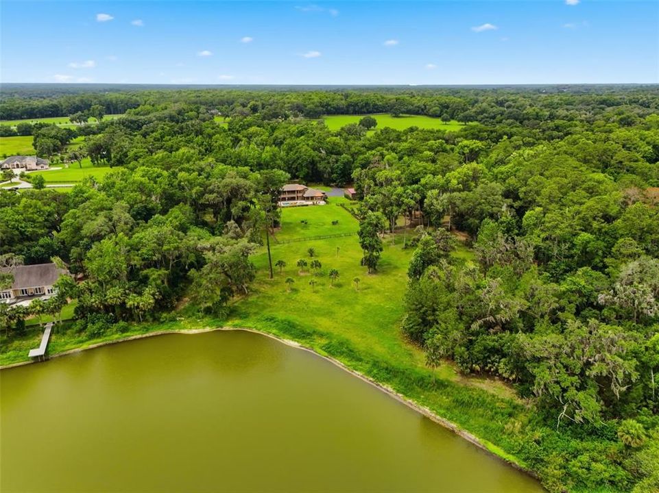 For Sale: $2,199,000 (5 beds, 5 baths, 5905 Square Feet)