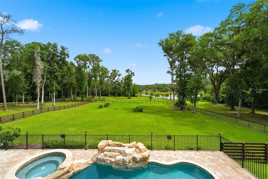 For Sale: $2,199,000 (5 beds, 5 baths, 5905 Square Feet)