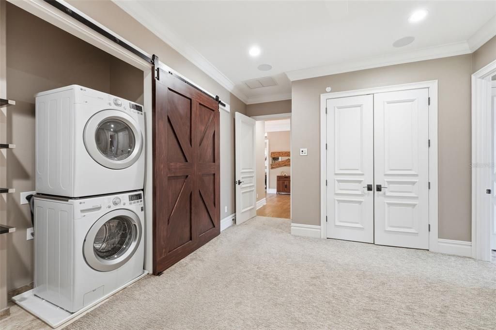 For Sale: $2,199,000 (5 beds, 5 baths, 5905 Square Feet)