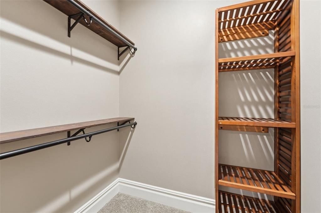 For Sale: $2,199,000 (5 beds, 5 baths, 5905 Square Feet)