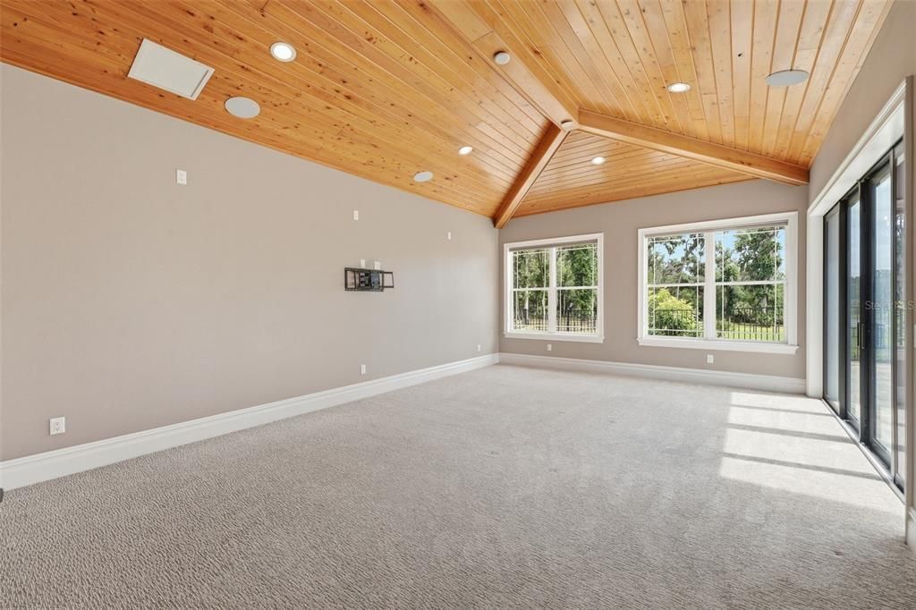 For Sale: $2,199,000 (5 beds, 5 baths, 5905 Square Feet)