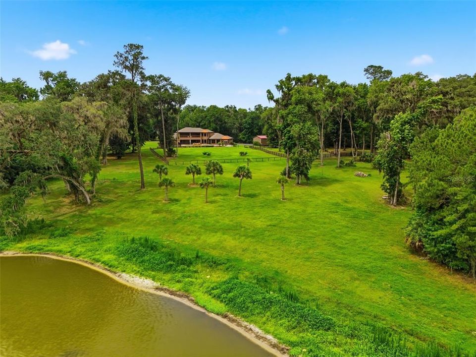 For Sale: $2,199,000 (5 beds, 5 baths, 5905 Square Feet)