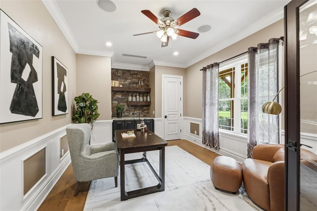 For Sale: $2,199,000 (5 beds, 5 baths, 5905 Square Feet)