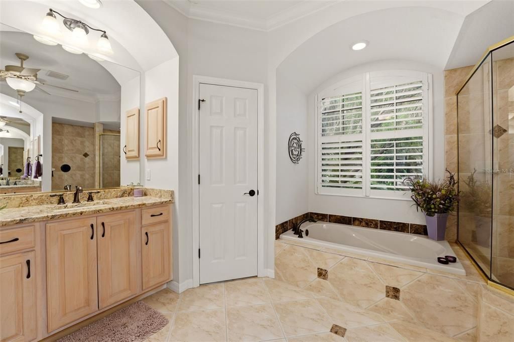 For Sale: $575,000 (4 beds, 3 baths, 2346 Square Feet)