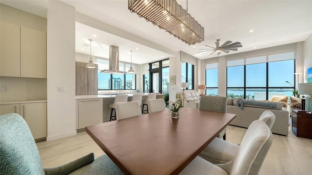 En Venta: $2,195,000 (3 camas, 3 baños, 2032 Pies cuadrados)