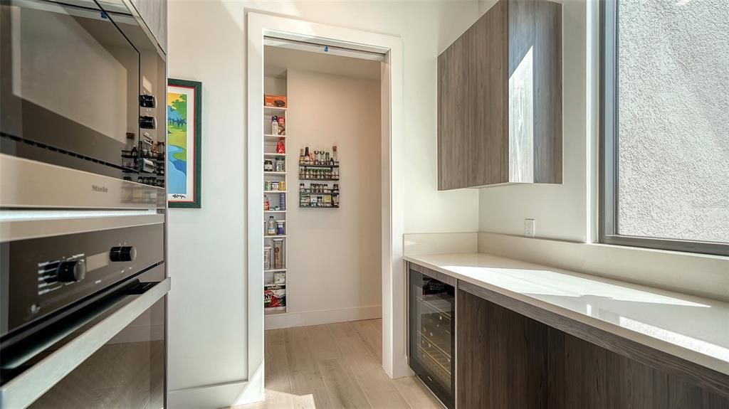 En Venta: $2,195,000 (3 camas, 3 baños, 2032 Pies cuadrados)