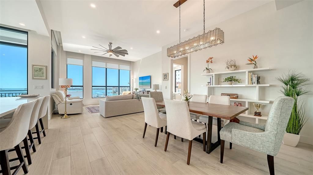 En Venta: $2,195,000 (3 camas, 3 baños, 2032 Pies cuadrados)