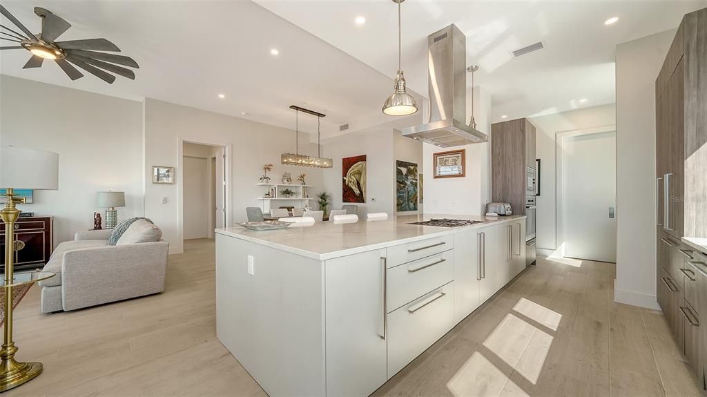 En Venta: $2,195,000 (3 camas, 3 baños, 2032 Pies cuadrados)