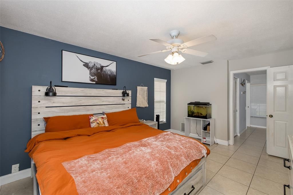 For Sale: $319,900 (3 beds, 2 baths, 1672 Square Feet)