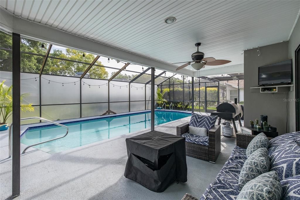 For Sale: $319,900 (3 beds, 2 baths, 1672 Square Feet)
