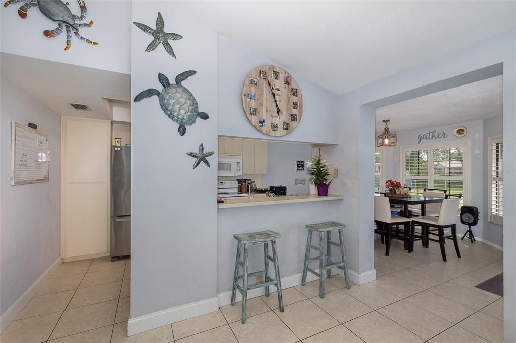 For Sale: $319,900 (3 beds, 2 baths, 1672 Square Feet)