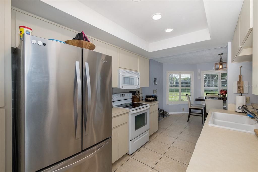 For Sale: $319,900 (3 beds, 2 baths, 1672 Square Feet)