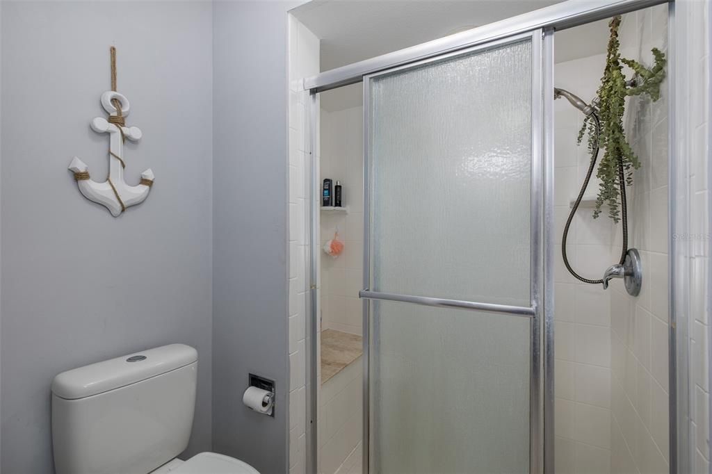 For Sale: $319,900 (3 beds, 2 baths, 1672 Square Feet)