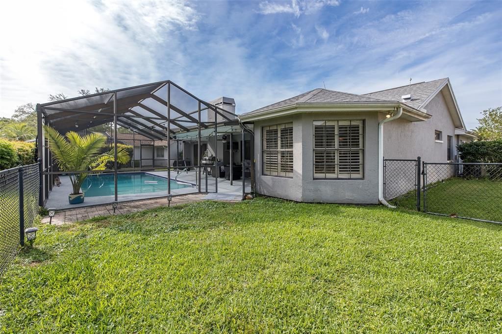 For Sale: $319,900 (3 beds, 2 baths, 1672 Square Feet)