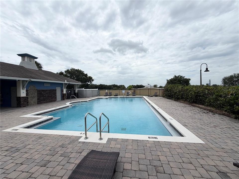 En Venta: $365,000 (3 camas, 3 baños, 2167 Pies cuadrados)