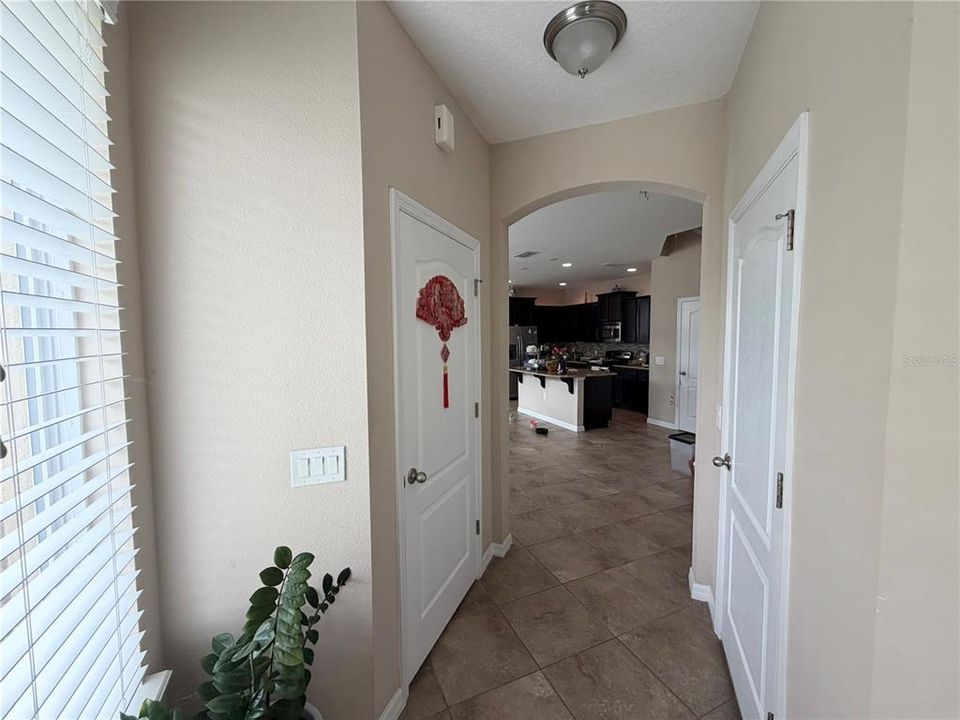 En Venta: $365,000 (3 camas, 3 baños, 2167 Pies cuadrados)