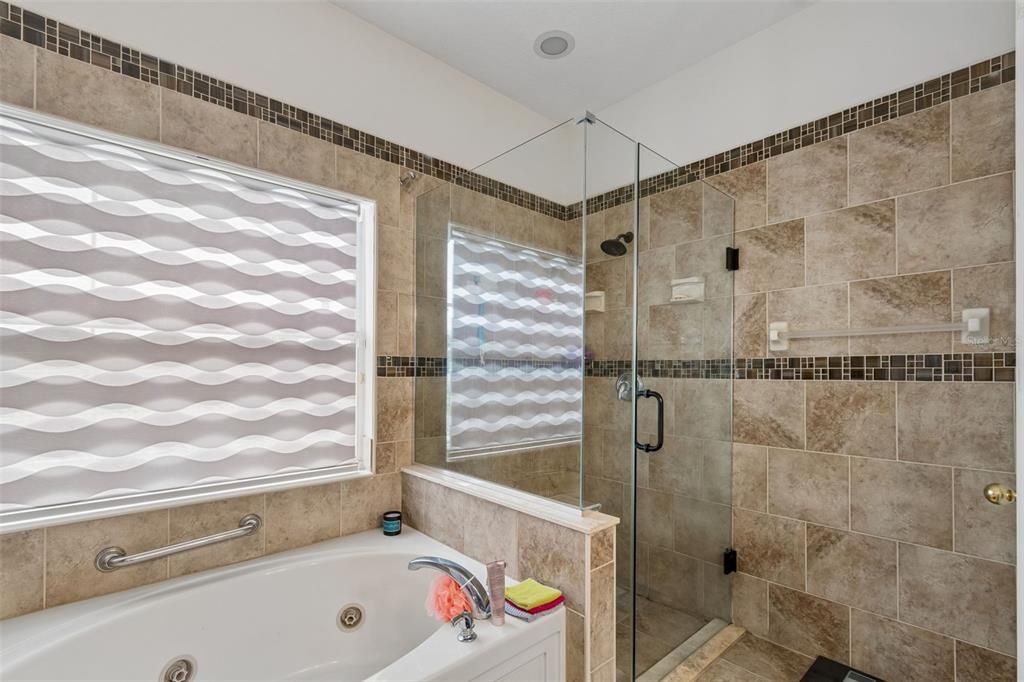 En Venta: $385,000 (3 camas, 2 baños, 1840 Pies cuadrados)