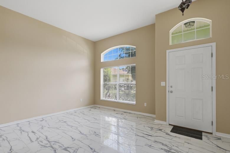 For Sale: $330,000 (3 beds, 2 baths, 1800 Square Feet)