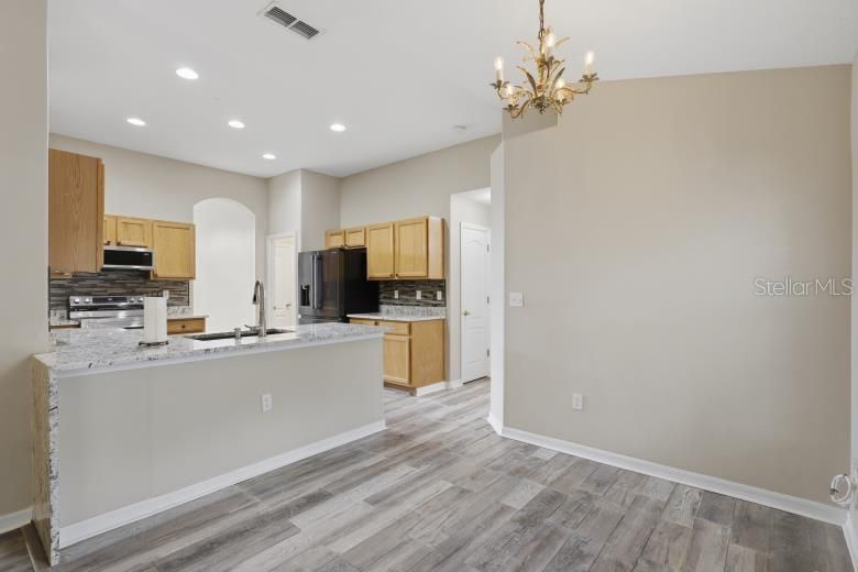 For Sale: $330,000 (3 beds, 2 baths, 1800 Square Feet)