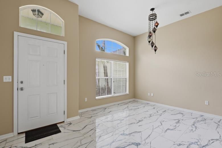 For Sale: $330,000 (3 beds, 2 baths, 1800 Square Feet)