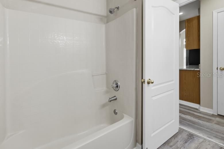 For Sale: $330,000 (3 beds, 2 baths, 1800 Square Feet)