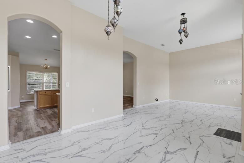 For Sale: $330,000 (3 beds, 2 baths, 1800 Square Feet)
