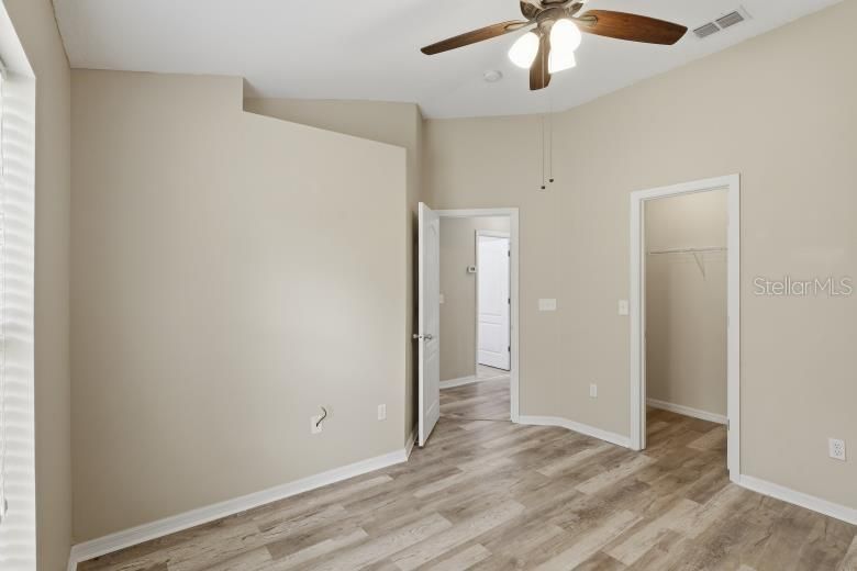 For Sale: $330,000 (3 beds, 2 baths, 1800 Square Feet)