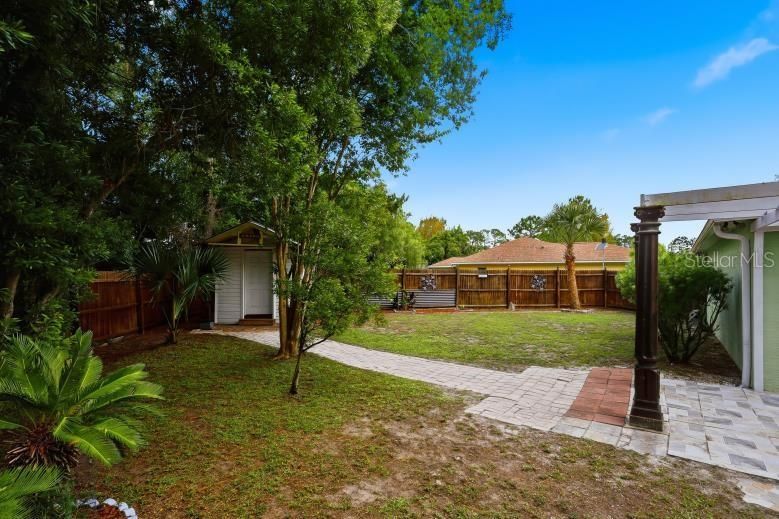 For Sale: $330,000 (3 beds, 2 baths, 1800 Square Feet)