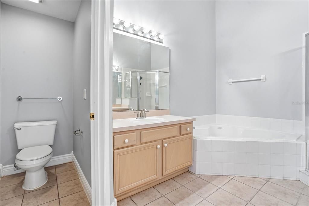 For Sale: $439,900 (4 beds, 2 baths, 1838 Square Feet)