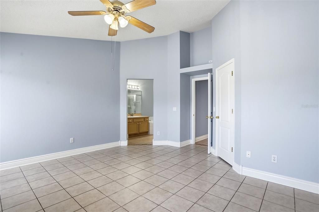 For Sale: $439,900 (4 beds, 2 baths, 1838 Square Feet)