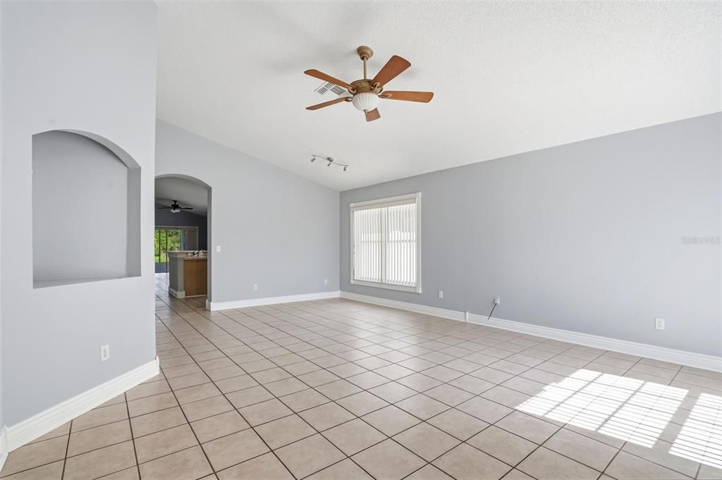 For Sale: $439,900 (4 beds, 2 baths, 1838 Square Feet)
