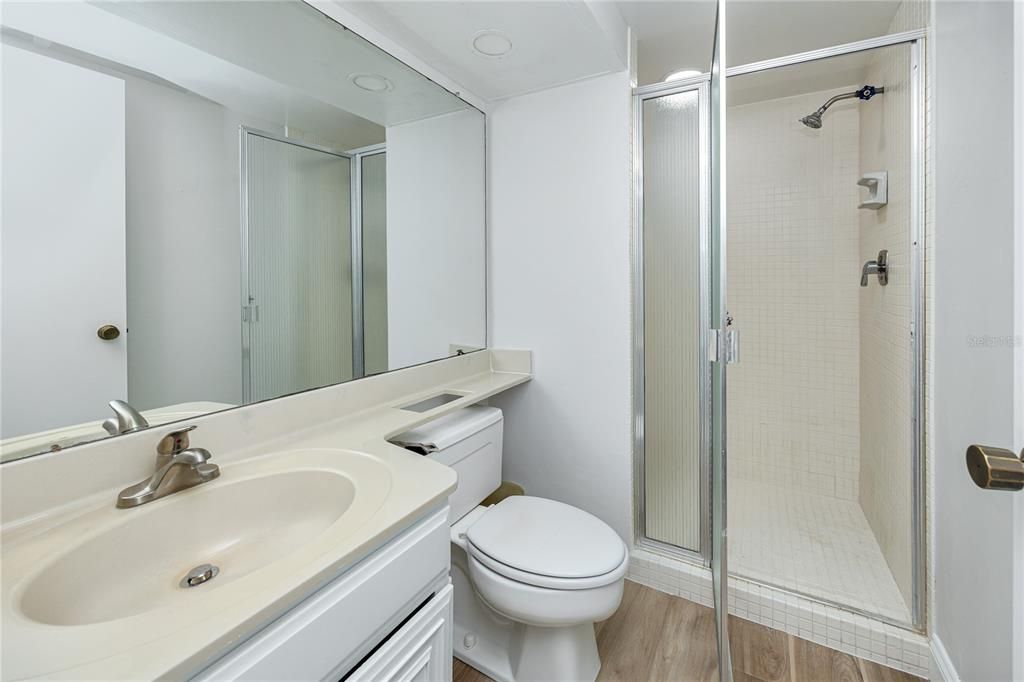 For Rent: $4,000 (2 beds, 2 baths, 1180 Square Feet)