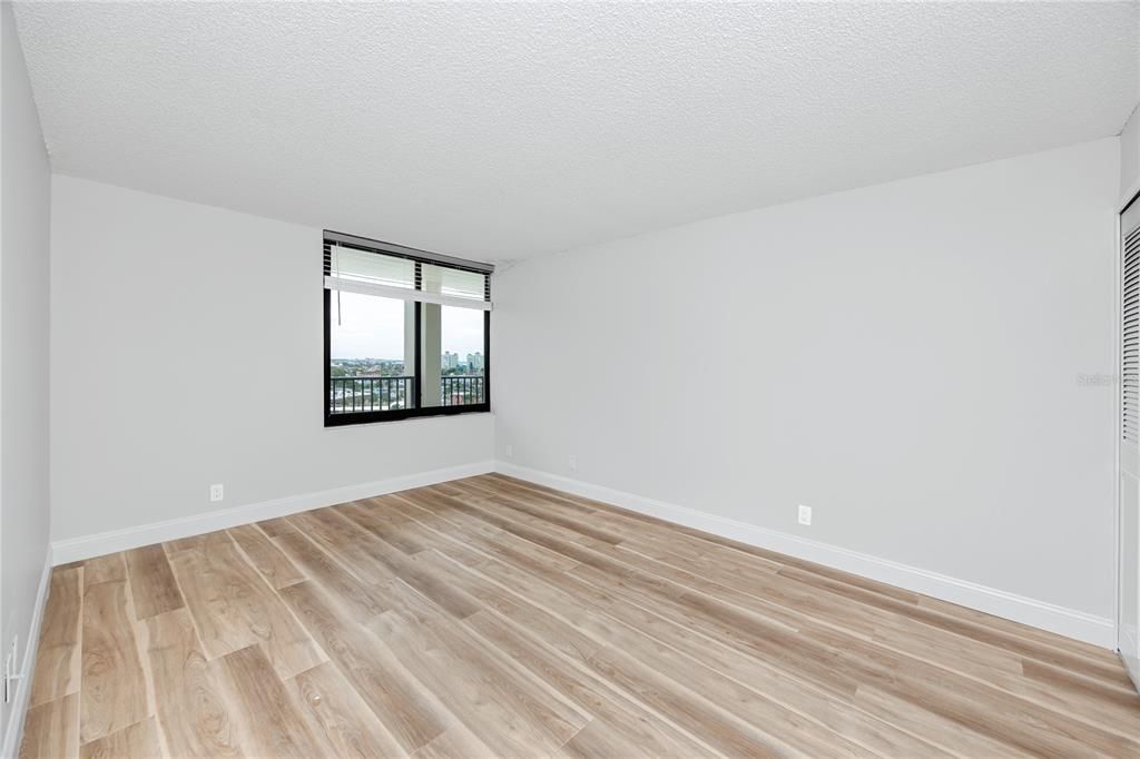 For Rent: $4,000 (2 beds, 2 baths, 1180 Square Feet)