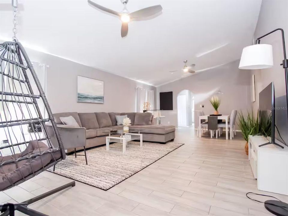 En Renta: $2,450 (3 camas, 2 baños, 1282 Pies cuadrados)