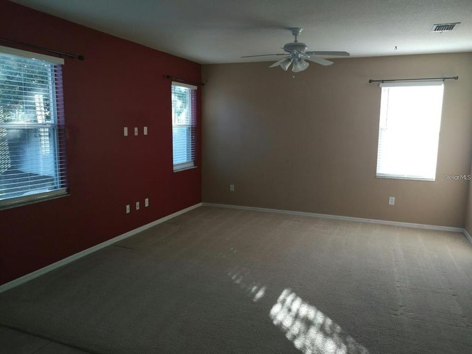 En Renta: $2,900 (4 camas, 3 baños, 2665 Pies cuadrados)
