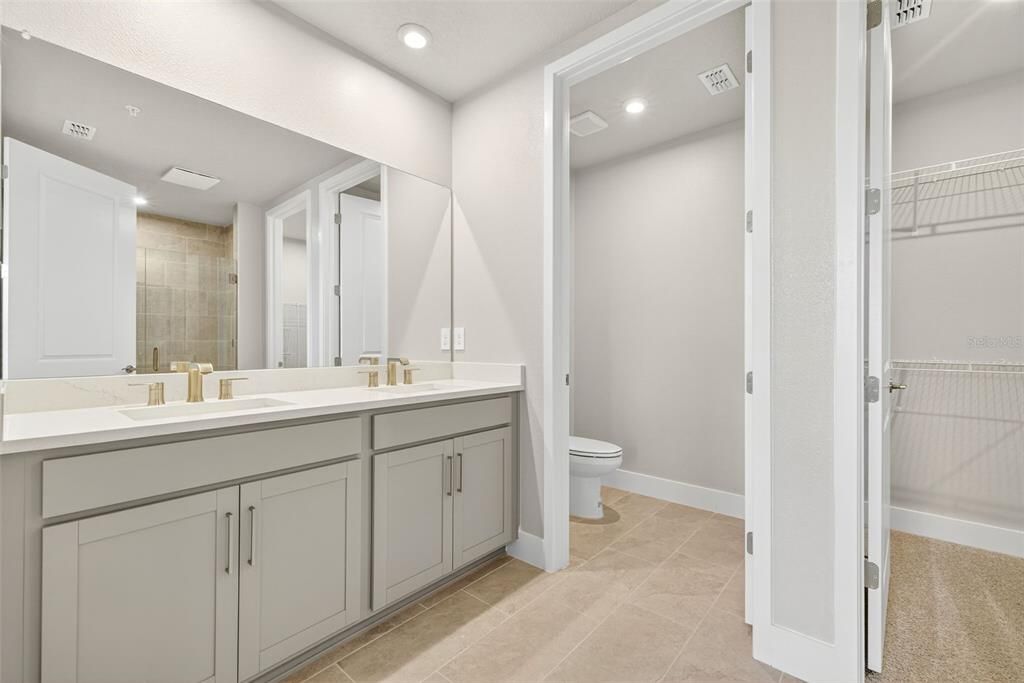 For Sale: $284,000 (2 beds, 2 baths, 1341 Square Feet)